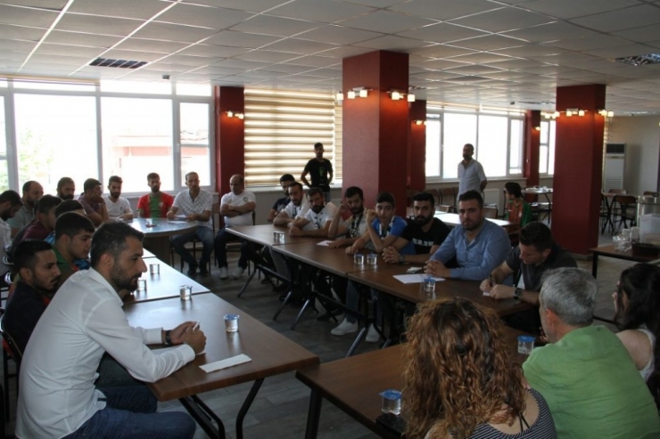 Amed Sportif Faaliyetler Yönetimi Taraftarlarla Buluştu