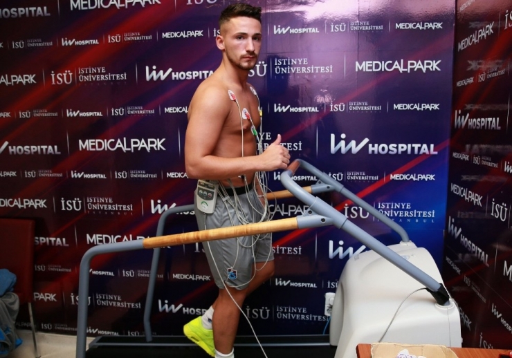 Trabzonspor’da Donis Avdijaj Ve Ahmet Baha Bilgin İle Sözleşme İmzalandı