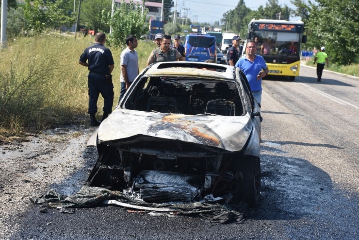 Komutanın Yeni Aldığı Otomobili Alev Alev Yandı