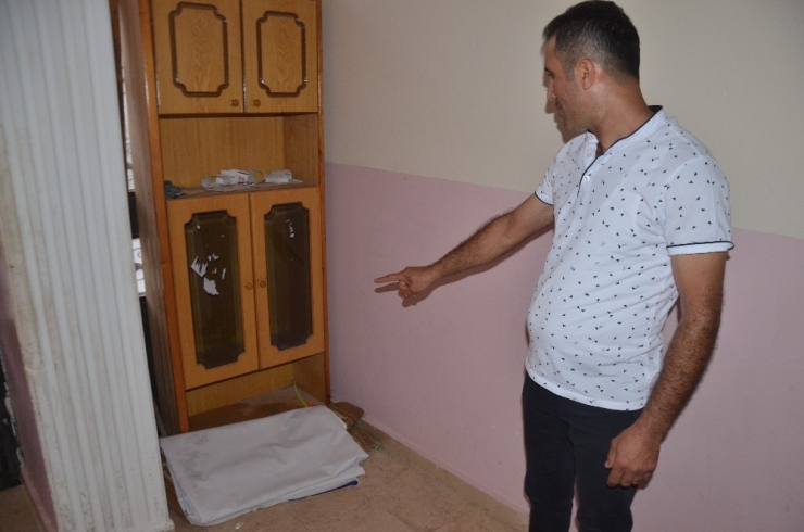 Mahalleliyi Bezdiren Hırsız, Bebek Arabasına Kadar Ne Bulduysa Çaldı