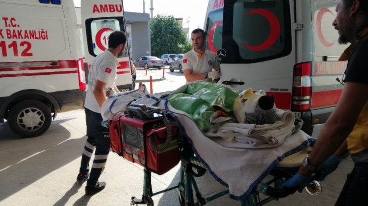 Tişörtünü Almaya Giden İşçinin Üzerine Yanan Elektrik Kablosu Düştü