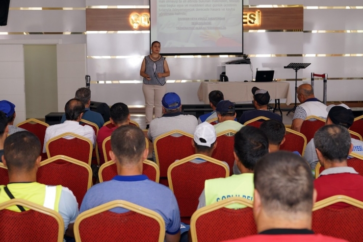 Çorlu Belediyesi Personeline ’İş Sağlığı Ve Güvenliği Eğitimi’ Verildi