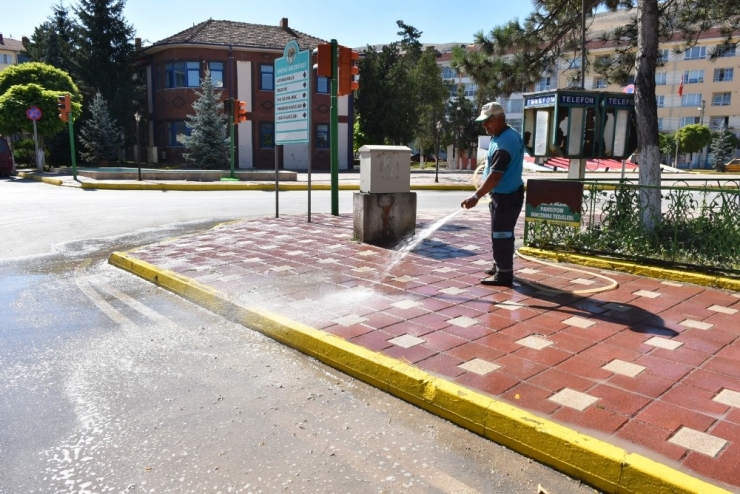 İnönü’de Çevre Düzenleme Çalışmaları Sürüyor