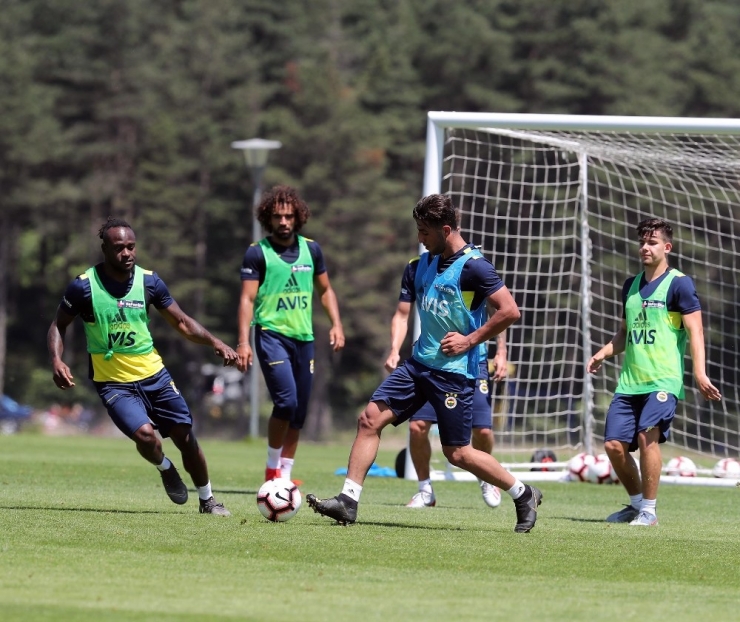 Fenerbahçe Hazırlıklarını Sürdürdü