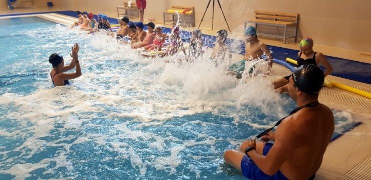 Geleceğin Millileri Olimpik Havuzda Yetişecek