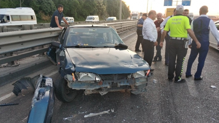 Düğün Konvoyunda Kaza: 2 Yaralı