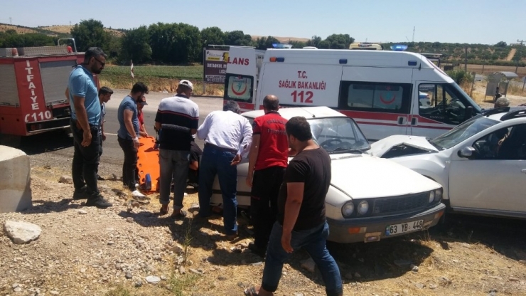 Bozova’da Trafik Kazası: 4 Yaralı