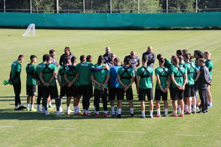 Konyaspor, Bolu Kampında İlk Antrenmanına Çıktı
