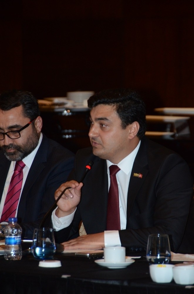 Tesis Yönetim Sektörü İş Adamı Suat Sandal Başkanlığında Toplandı