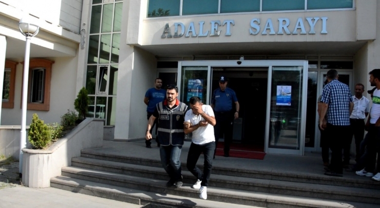 Aracını Satarken Sahte Dekontla Dolandırıldı