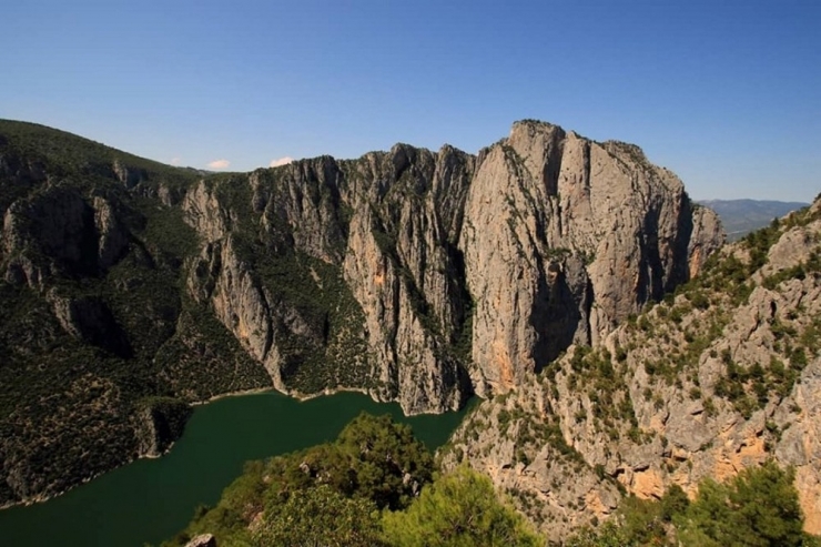 Şahinkaya Kanyonu Eşsiz Doğal Güzelliği İle Hayran Bırakıyor