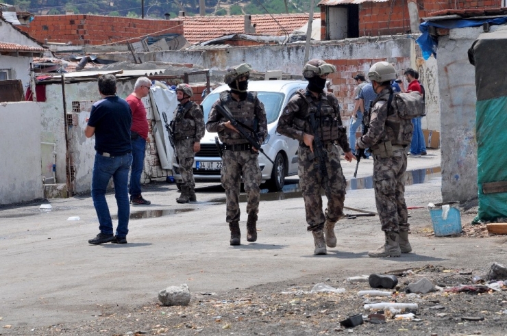 Polisten ’Fırtına’lı Uyuşturucu Baskını