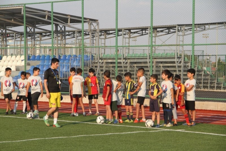 Diyarbakır’da Futbola Yoğun İlgi