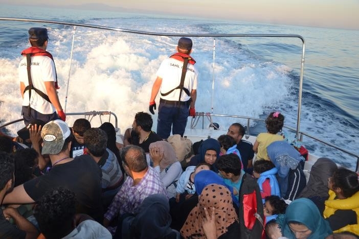 Akın Akın Geliyorlar