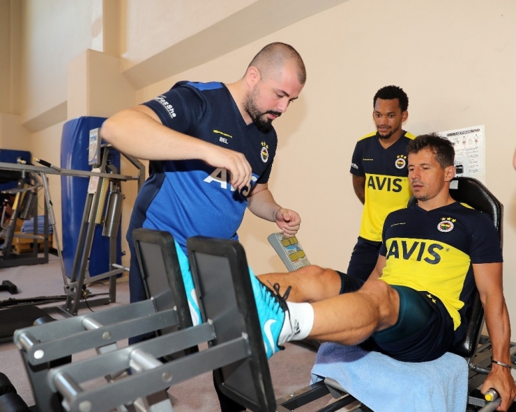 Emre Belözoğlu, Fenerbahçe’de İlk Antrenmanına Çıktı