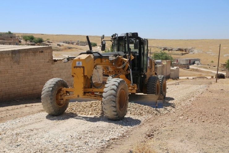 Eyyübiye Kırsalında Yol Yapımı Sürüyor