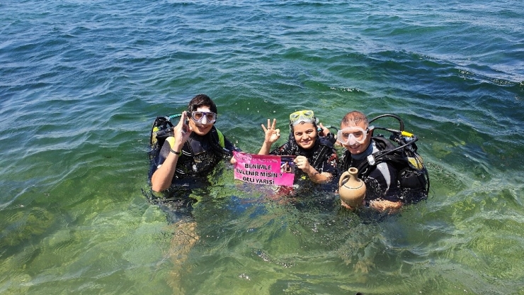 Su Altında Evlilik Teklifi