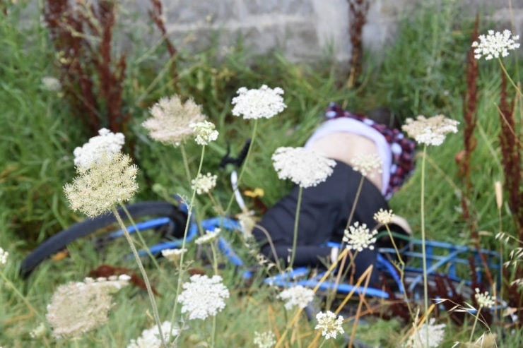 Bisikletinin Yanında Ölü Bulundu