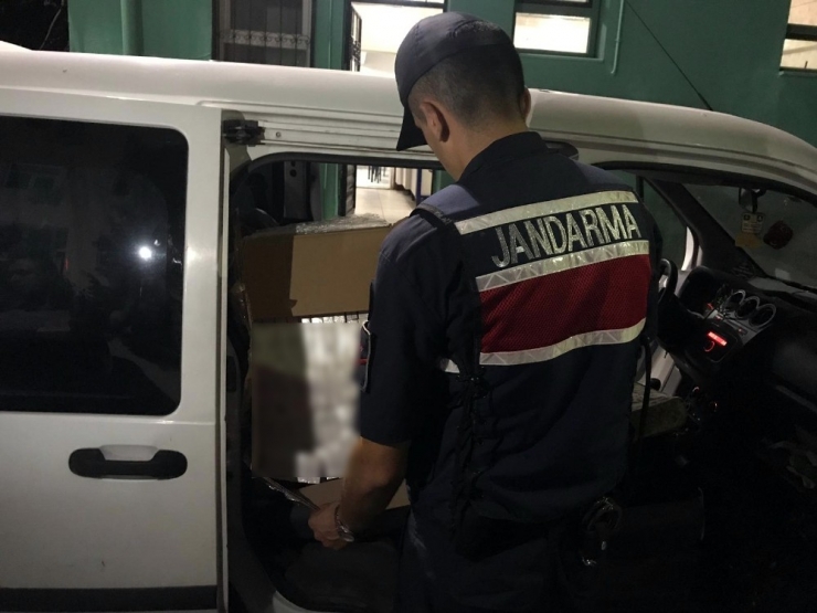 Kocaeli’de 2 Bin Paket Kaçak Sigara Yakalandı