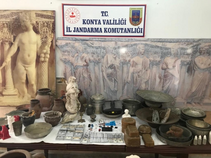 Jandarmadan Sahte Eser Ve Para Üretimi Yapan Kişilere Operasyon