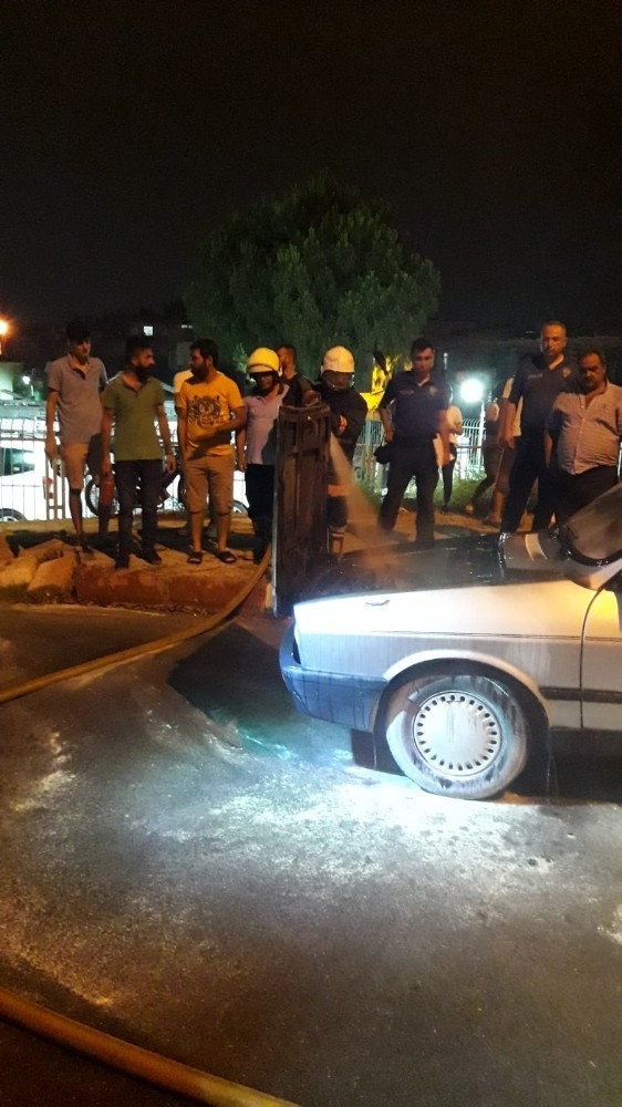 Seyir Halindeki Araç Alev İçinde Kaldı