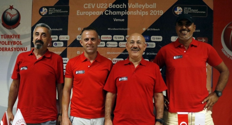 Antalya’da, Avrupa U22 Plaj Voleybolu Şampiyonası Başlıyor