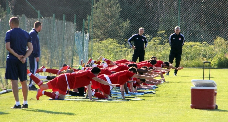 Sivasspor Yeni Sezon Hazırlıklarını Sürdürdü
