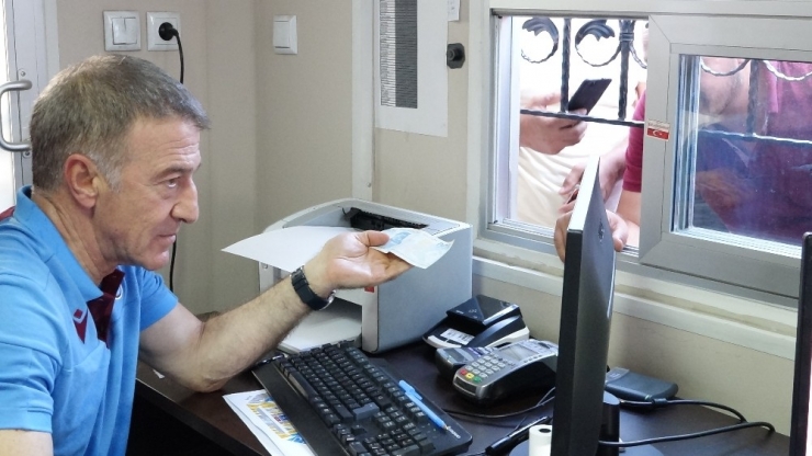 Ağaoğlu: "Nokta Transferler Konusunda Çok Aceleci Olmaya Gerek Yok"