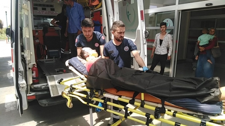 Komşular Arası Sopalı Kavga: 1’i Kadın 3 Yaralı