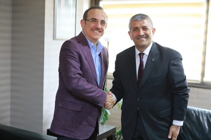 Ak Partili Sürekli’den Mhp’li Şahin’e İade-i Ziyaret