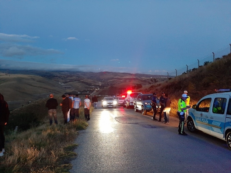 Ankara’da Otomobil Uçurumdan Uçtu: 1 Ölü