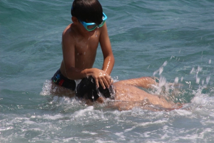 Antalya’nın Deniz Suyu Kontrol Altında