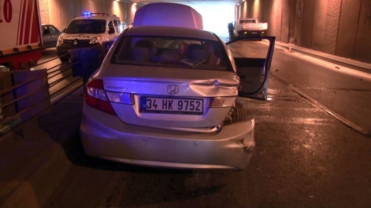 Bakırköy’de Zincirleme Trafik Kazası: 2 Yaralı