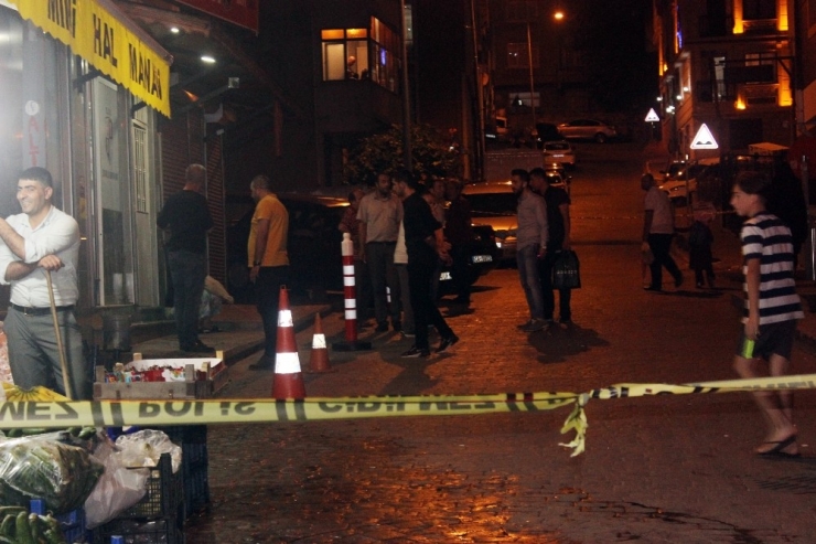 Beyoğlu’nda Motosikletli Magandalar Silahla Dehşet Saçtı: 1 Yaralı
