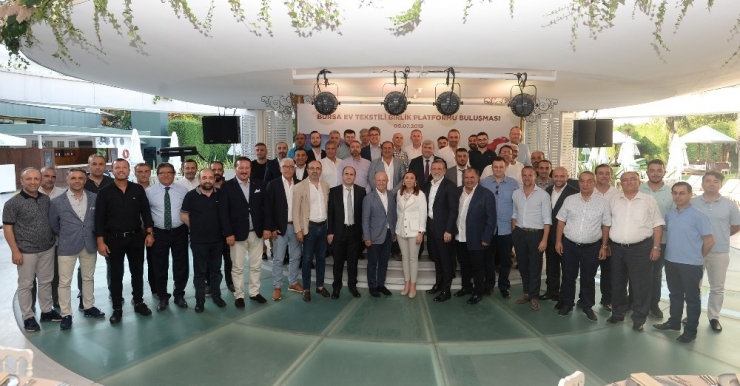 Bursa Ev Tekstilcileri Tek Ses Tek Yürek