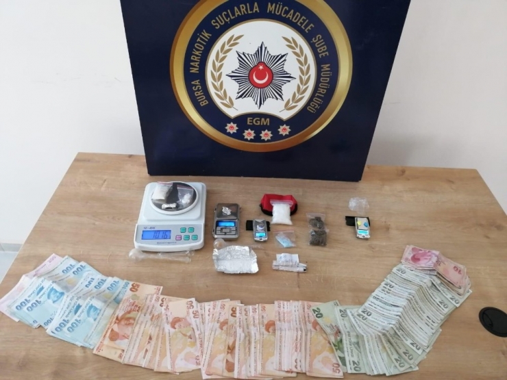 Bursa Merkezli 3 İlde Narkotik Operasyonu: 13 Gözaltı
