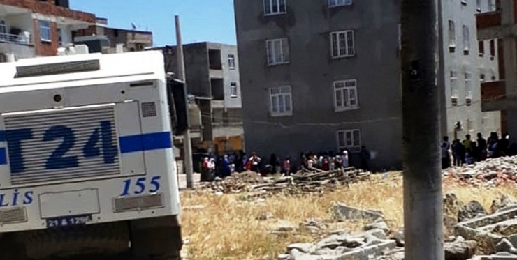 Kaçak Tüketimi Önleyecek Projeye Mahalleliden Engelleme