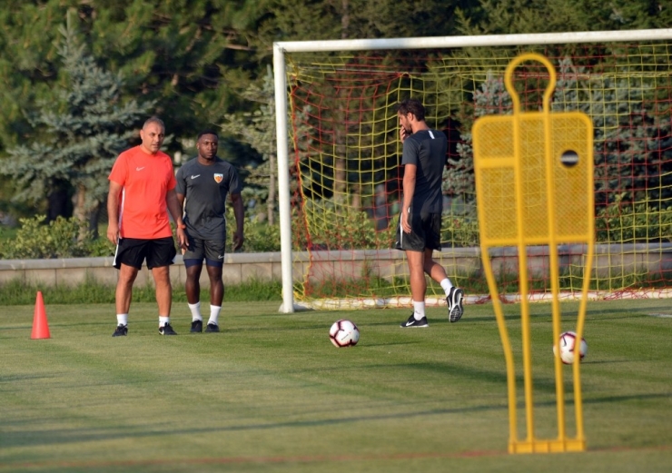 Kayserispor’un Yeni Transferleri İdmanda