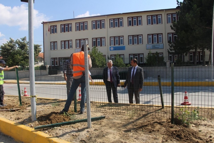 Dumlupınar’da Çevre Düzenleme Ve Peyzaj Çalışmaları