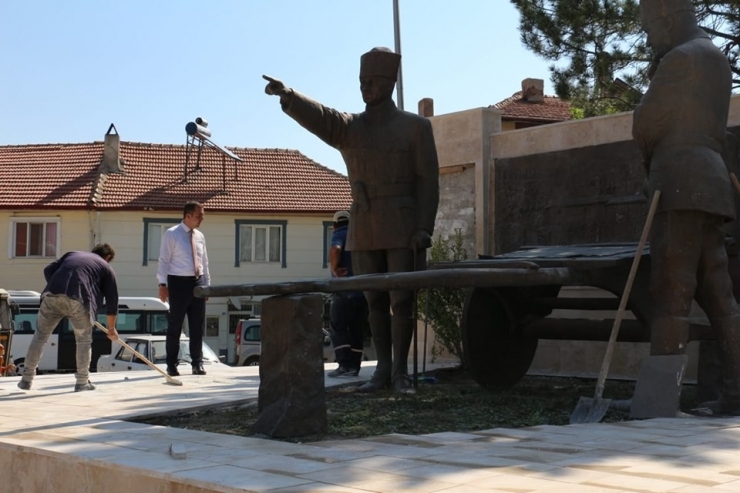 Kurtuluş Savaşı’nın Sembolü ’’Kırık Kağnı Ve Üç Komutan Anıtı’’ Bakıma Alındı