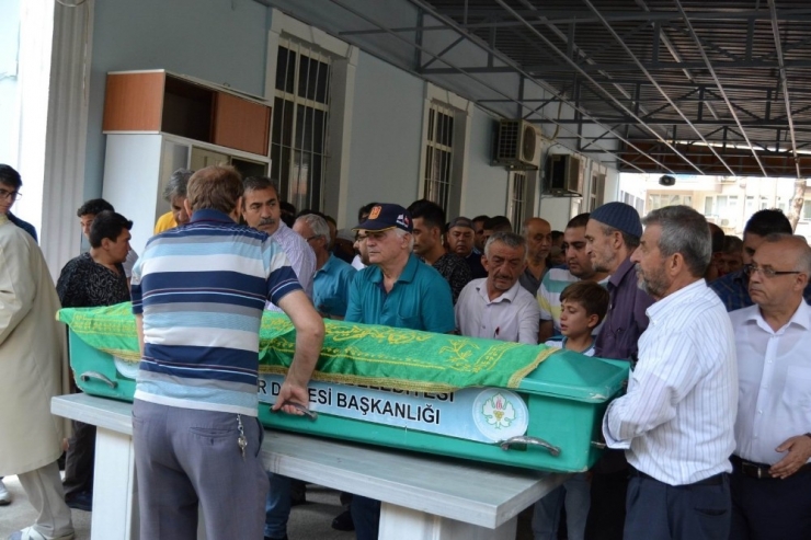 Manisa’da Feci Kazada Ölen 6 Kişiden 5’i Defnedildi