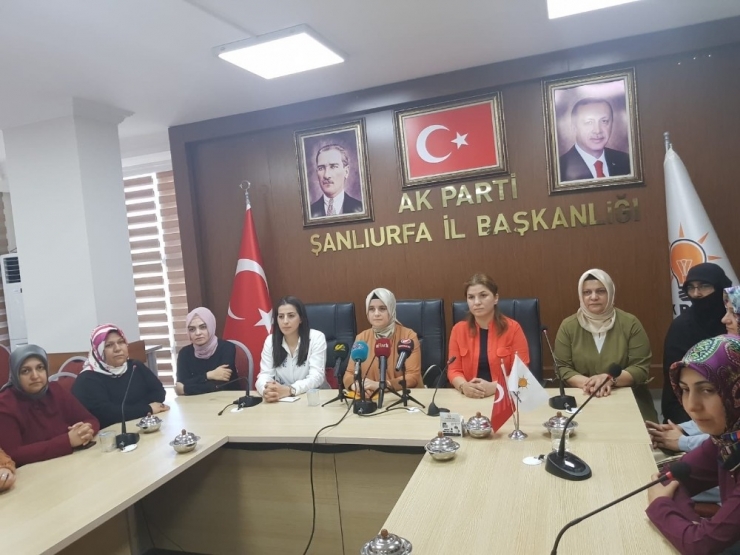 Şanlıurfa Ak Parti Kadın Kolları Srebrenitsa Soykırımını Kınadı