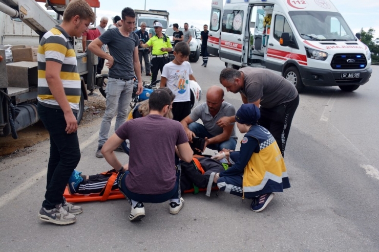 Sinop’ta Motosiklet Kazası: 1 Yaralı