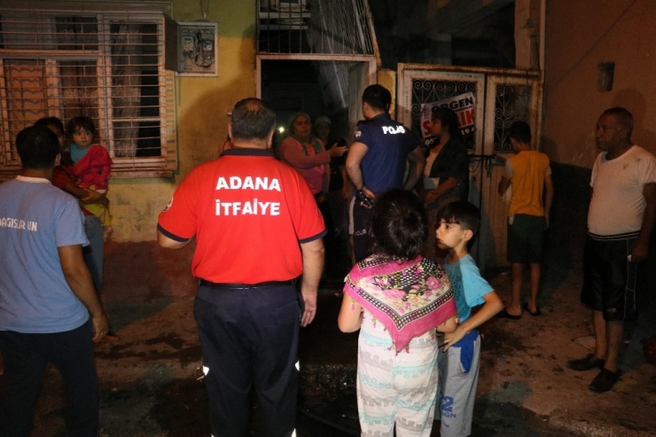 Buzdolabından Yangın Çıktı: 3 Kişi Dumandan Etkilendi