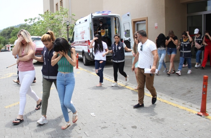 Antalya’da Kataloglu Fuhuş Çetesi Operasyonu