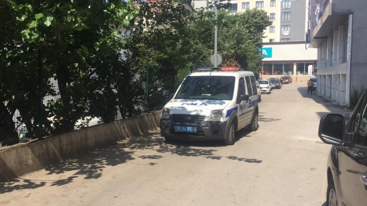 Kafeteryada Tartıştığı Arkadaşını Vurup Kurşunu Çöpe Attı