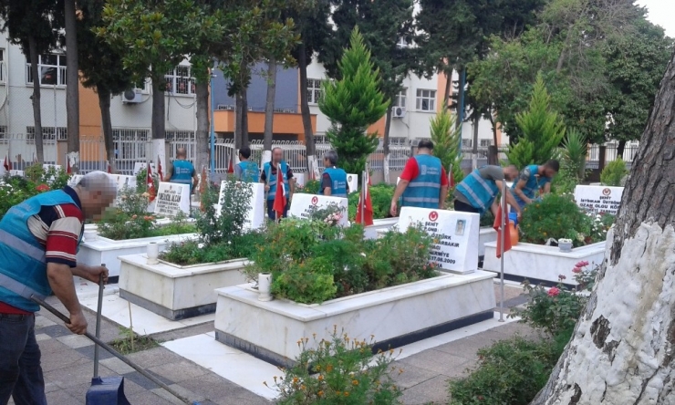 Denetimli Serbestlik Yükümlüleri, Tarsus Şehitliğini Temizledi