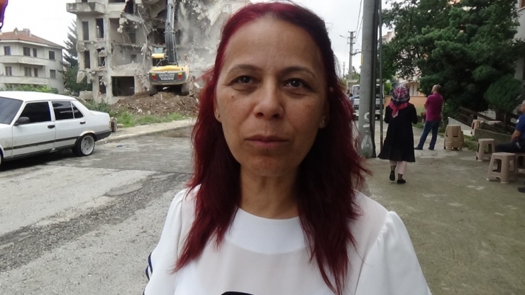 Düzce’de Metruk Bir Bina Daha Tarih Oldu