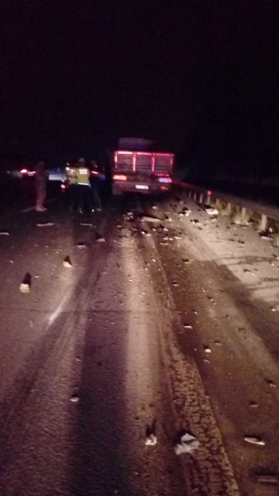 Tır Tıra Arkadan Çarptı: 1 Ölü