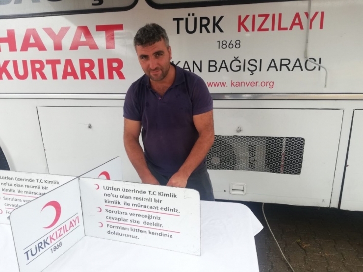 Muhtarlardan Örnek Davranış